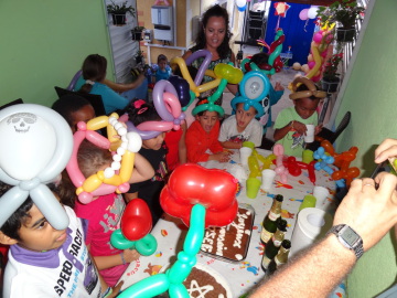 Anniversaire pour enfants à la Réunion David GABRIEL et Sarah Animation pour les spectacles anniversaire pour enfants à la Réunion 974